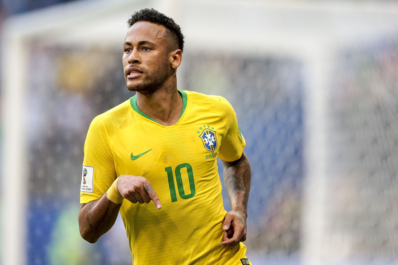 出了全队的 出了全队的